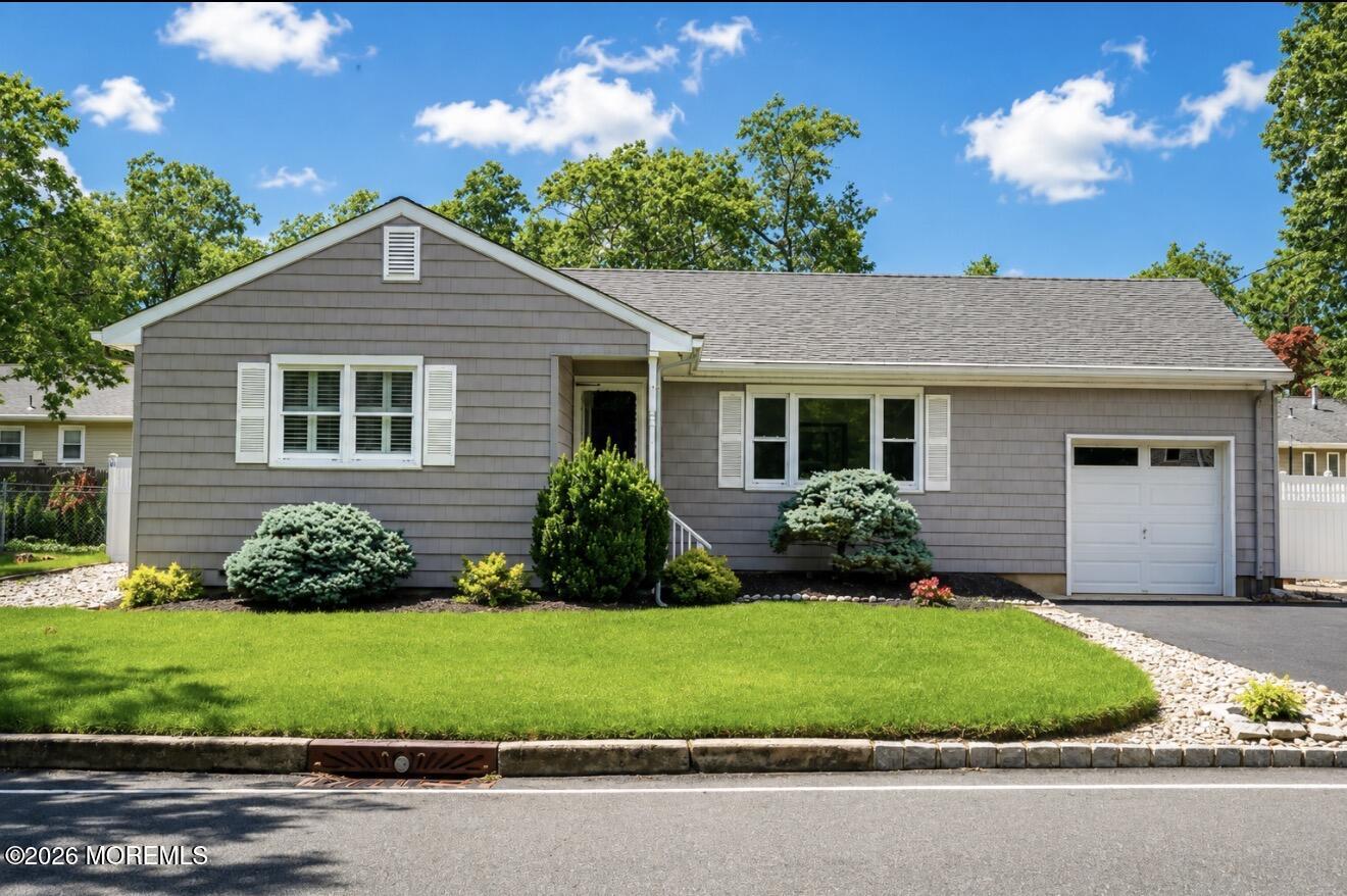644 Berkeley Avenue Beachwood NJ 08722