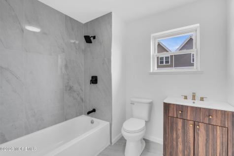 13 Locust Street Highlands NJ 07732