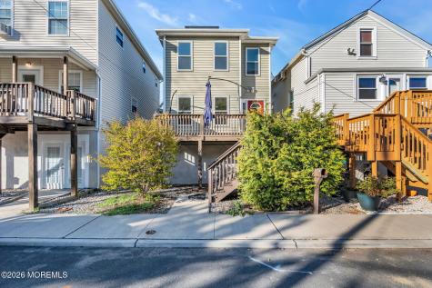 13 Locust Street Highlands NJ 07732
