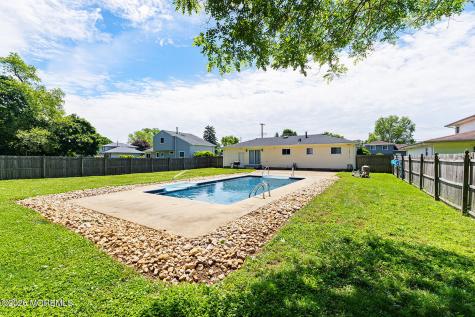 114 Wynnewood Court Freehold NJ 07728