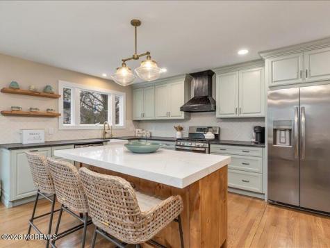 28 Spruce Drive Shrewsbury Boro NJ 07702