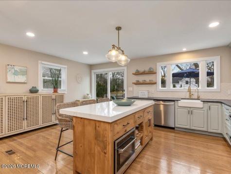 28 Spruce Drive Shrewsbury Boro NJ 07702