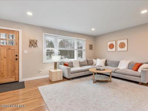 28 Spruce Drive Shrewsbury Boro NJ 07702