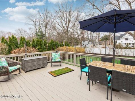 28 Spruce Drive Shrewsbury Boro NJ 07702