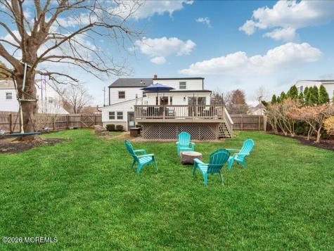 28 Spruce Drive Shrewsbury Boro NJ 07702