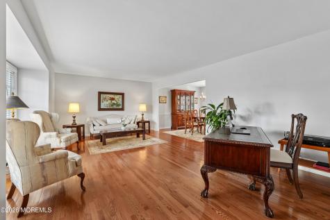 34 Buttonwood Drive Marlboro NJ 07746