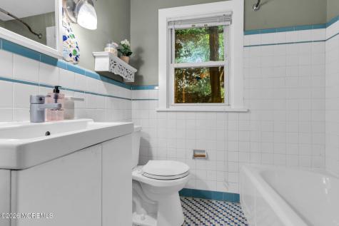 241 Addison Avenue Collingswood NJ 08108