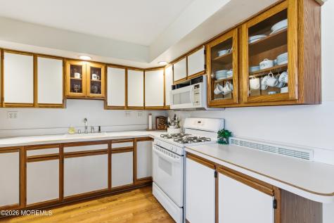 120 Whalepond Road Oakhurst NJ 07755