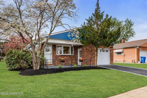 31 Vail Street Toms River NJ 08757