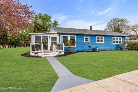 31 Vail Street Toms River NJ 08757