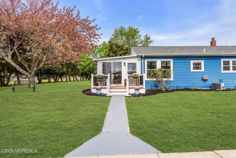 31 Vail Street Toms River NJ 08757