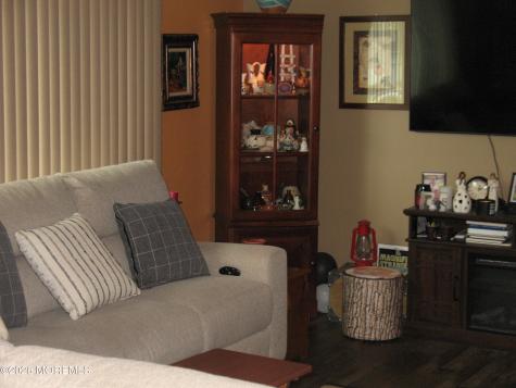 1033 3rd Avenue Toms River NJ 08757