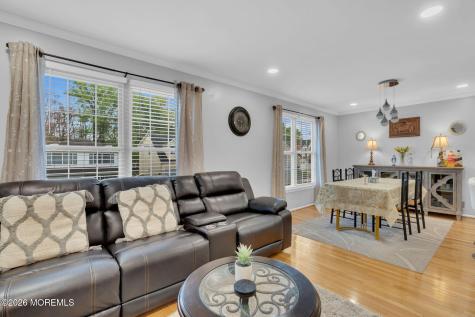 6 Ives Court Monroe NJ 08831