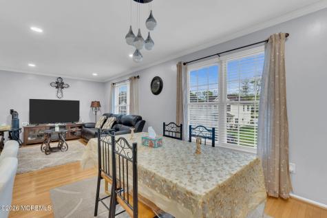 6 Ives Court Monroe NJ 08831