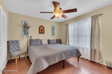 6 Ives Court Monroe NJ 08831