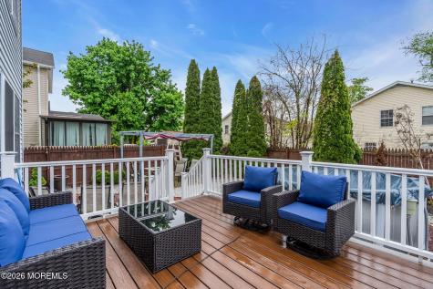 6 Ives Court Monroe NJ 08831