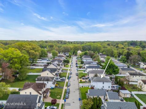 6 Ives Court Monroe NJ 08831