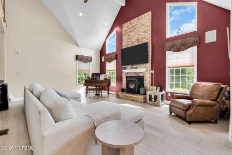 73 Paulson Road Wrightstown NJ 08562