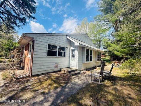 157 Hudson Parkway Whiting NJ 08759