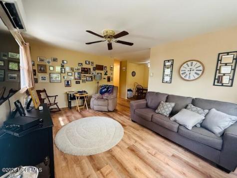 157 Hudson Parkway Whiting NJ 08759