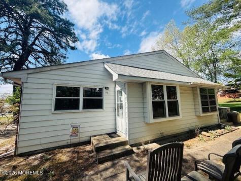 157 Hudson Parkway Whiting NJ 08759