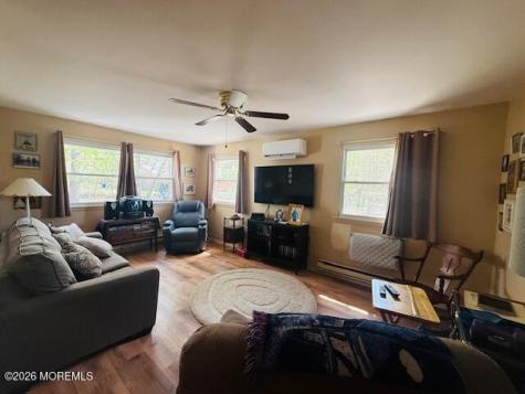 157 Hudson Parkway Whiting NJ 08759