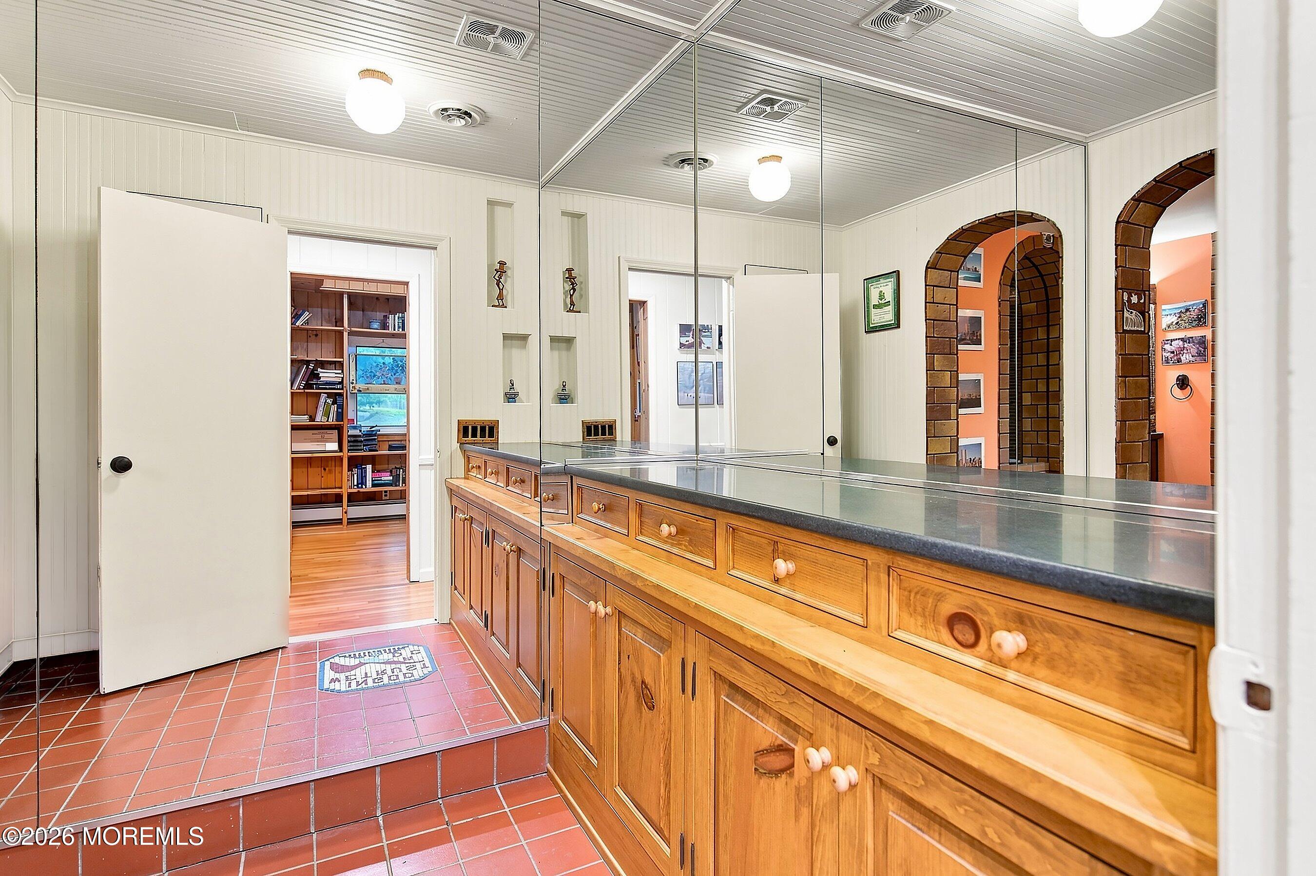 20 Rimwood Drive Lincroft NJ 07738