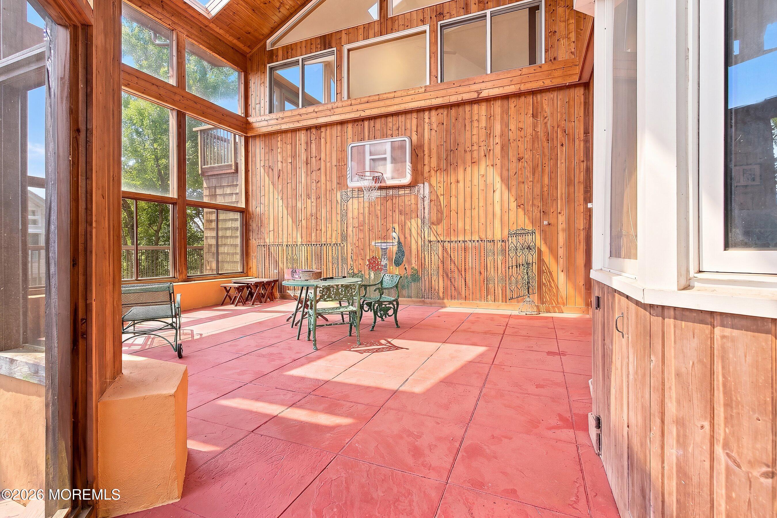 20 Rimwood Drive Lincroft NJ 07738