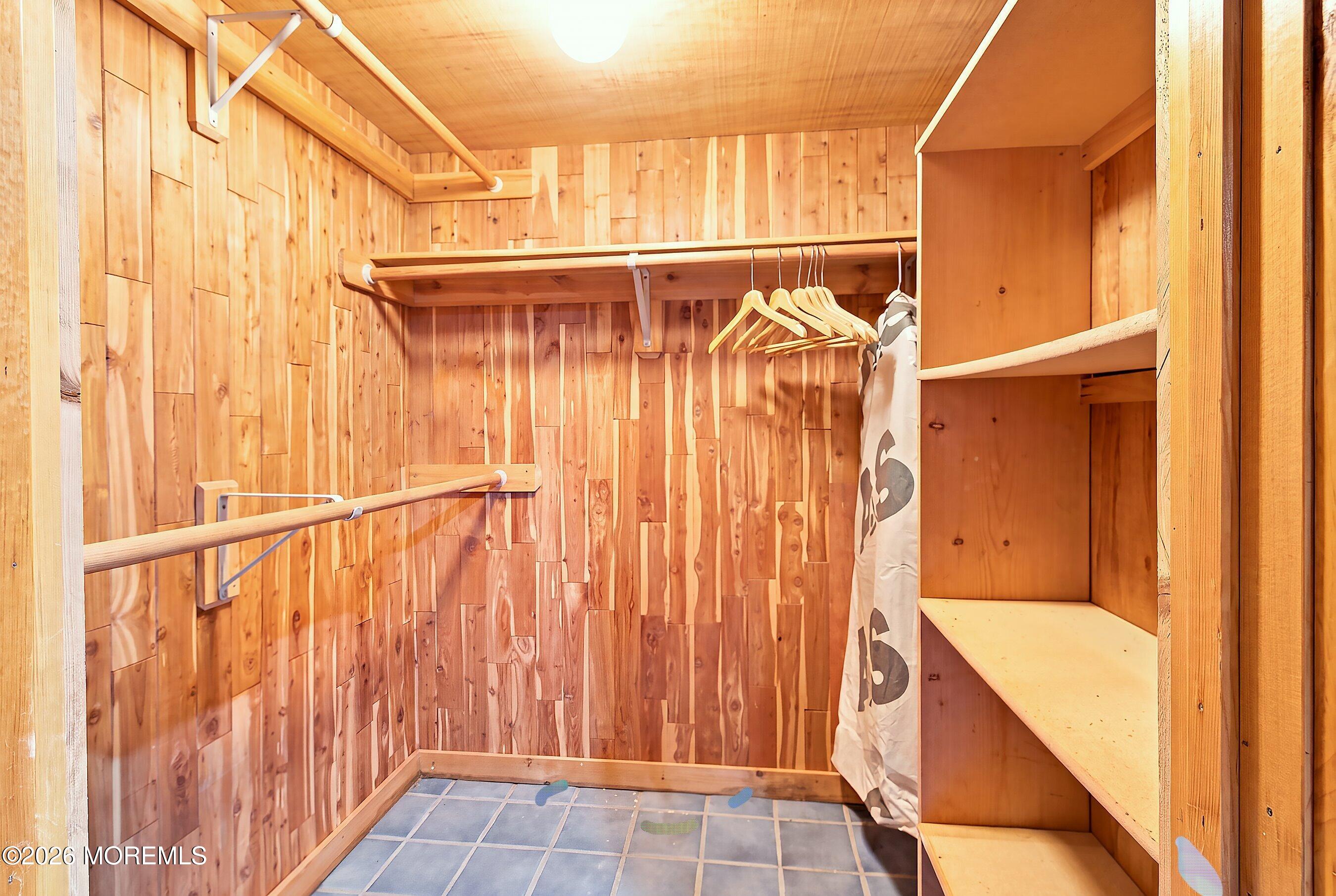 20 Rimwood Drive Lincroft NJ 07738
