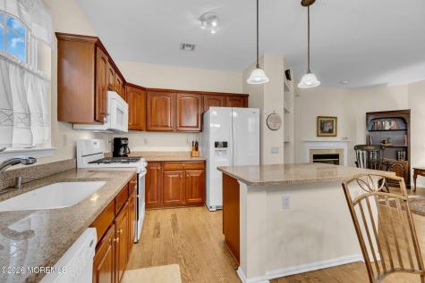 28 Turtle Creek Run Barnegat NJ 08005
