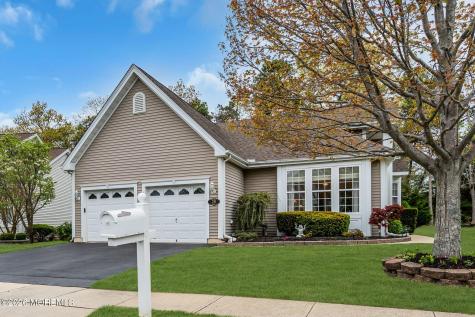 28 Turtle Creek Run Barnegat NJ 08005