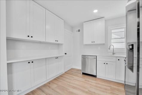 39 Point O Woods Drive Toms River NJ 08753