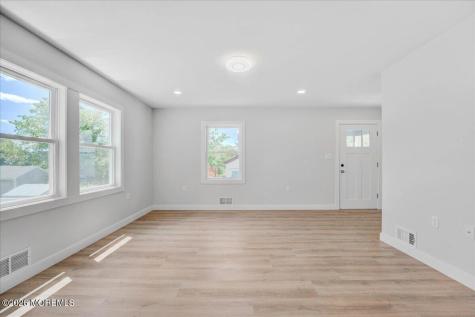 39 Point O Woods Drive Toms River NJ 08753