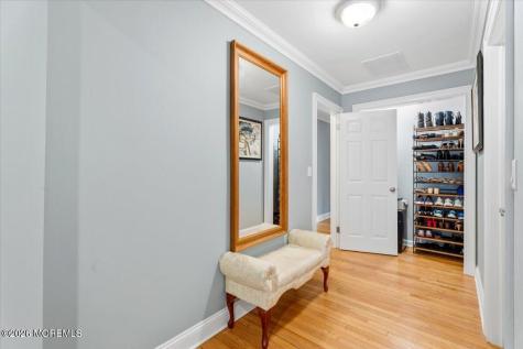 259 Hamiltonian Drive Middletown NJ 07701