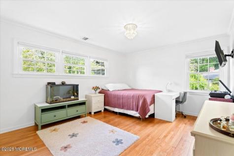 259 Hamiltonian Drive Middletown NJ 07701