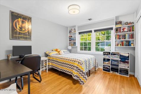 259 Hamiltonian Drive Middletown NJ 07701