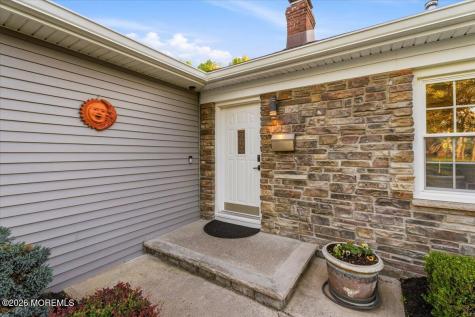 259 Hamiltonian Drive Middletown NJ 07701
