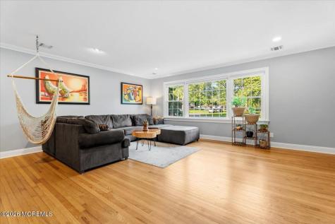 259 Hamiltonian Drive Middletown NJ 07701