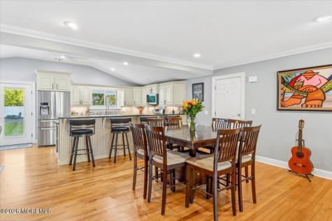 259 Hamiltonian Drive Middletown NJ 07701