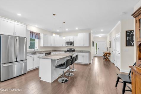 50 Woodside Lane Whiting NJ 08759