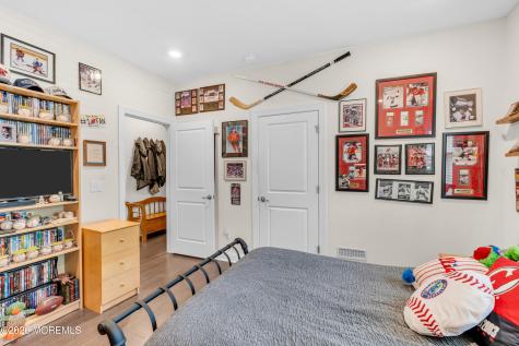 50 Woodside Lane Whiting NJ 08759