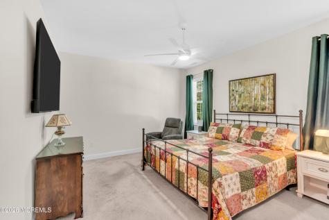 50 Woodside Lane Whiting NJ 08759