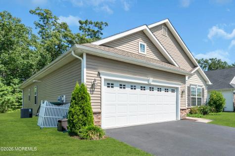 50 Woodside Lane Whiting NJ 08759