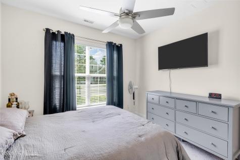 50 Woodside Lane Whiting NJ 08759