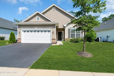 50 Woodside Lane Whiting NJ 08759