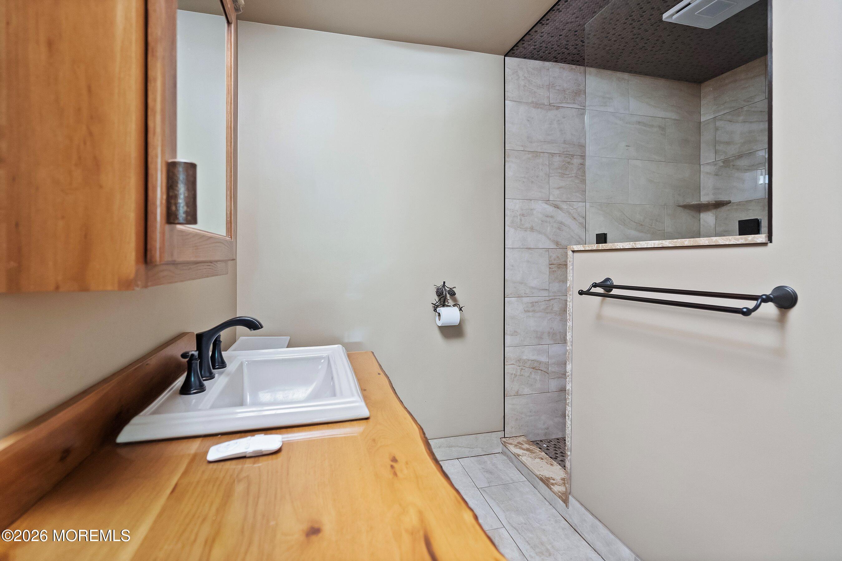 29 Murdock Place Jackson NJ 08527
