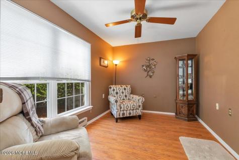 585B Kevin Court Manchester NJ 08759
