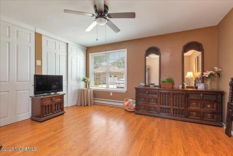 585B Kevin Court Manchester NJ 08759