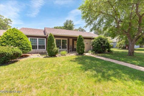 585B Kevin Court Manchester NJ 08759