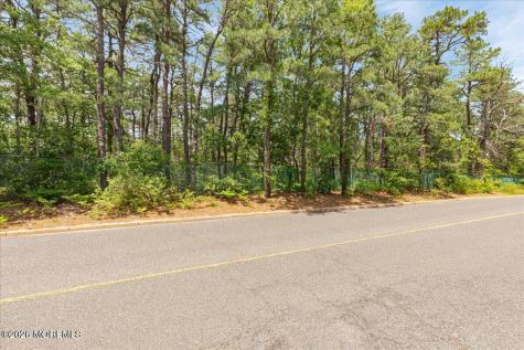585B Kevin Court Manchester NJ 08759